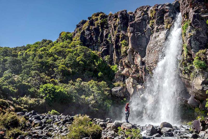Taranaki-Falls-Hike-Right